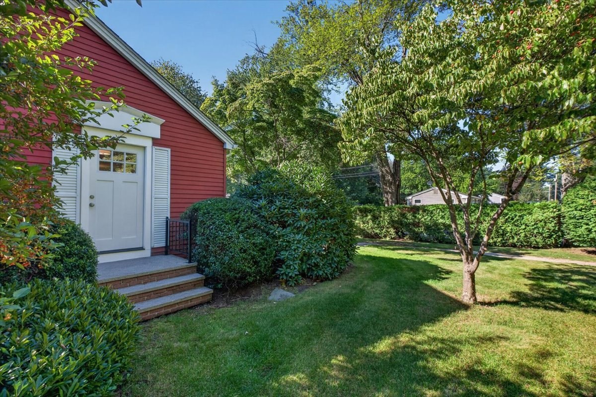 356 Springfield Street Wilbraham, MA 01095 - Photo 8 of 42 Gallery Image 8