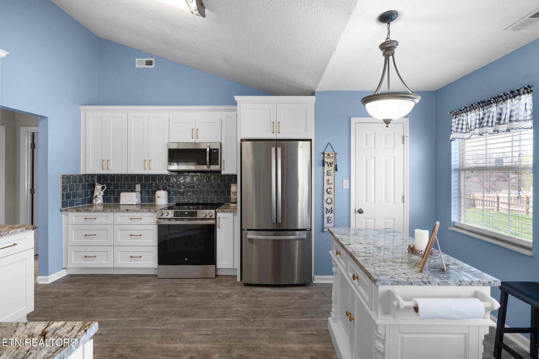 7757 Applecross Road Corryton, TN 37721 - Photo 9 of 35 7R408224