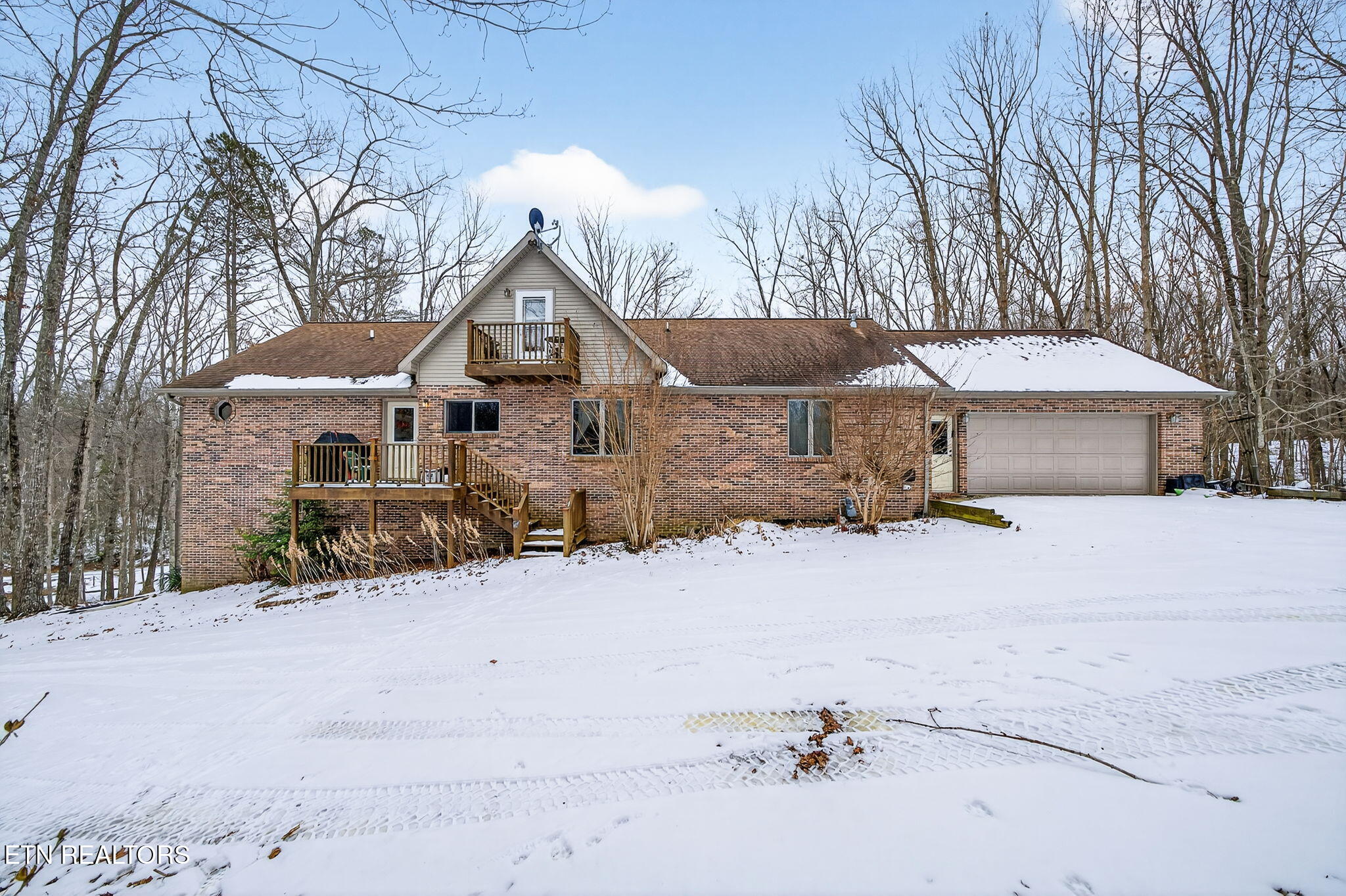 1086 Pearl Hinds Road Jamestown, TN 38556 - Photo 2 of 60 3