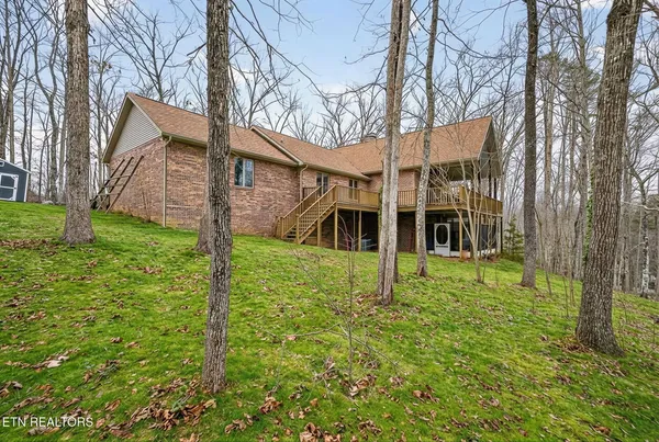 $700,000 | 1086 Pearl Hinds Road, Jamestown, TN 38556
