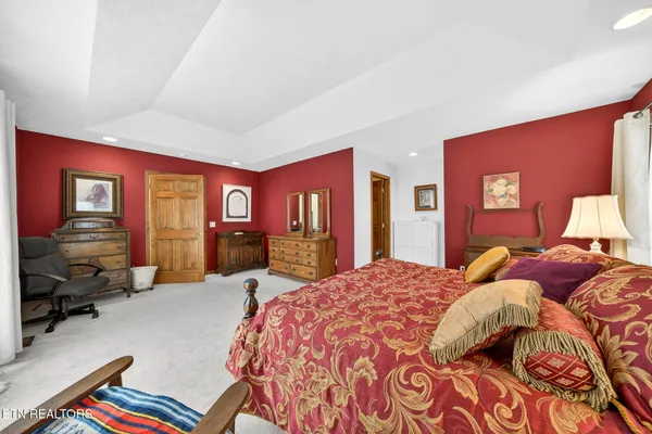 $700,000 | 1086 Pearl Hinds Road, Jamestown, TN 38556