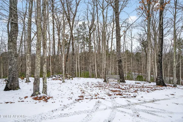 $700,000 | 1086 Pearl Hinds Road, Jamestown, TN 38556