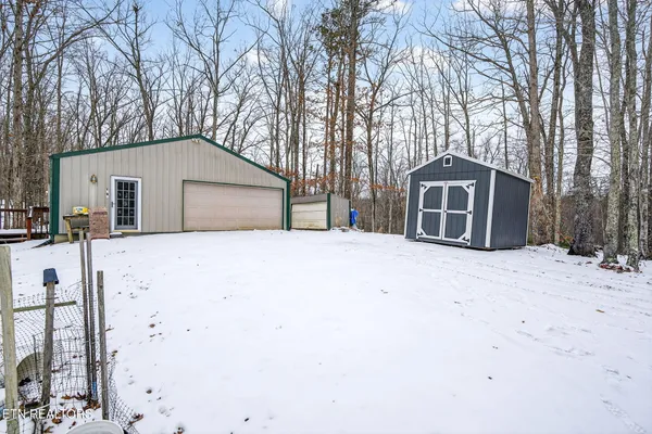 $700,000 | 1086 Pearl Hinds Road, Jamestown, TN 38556