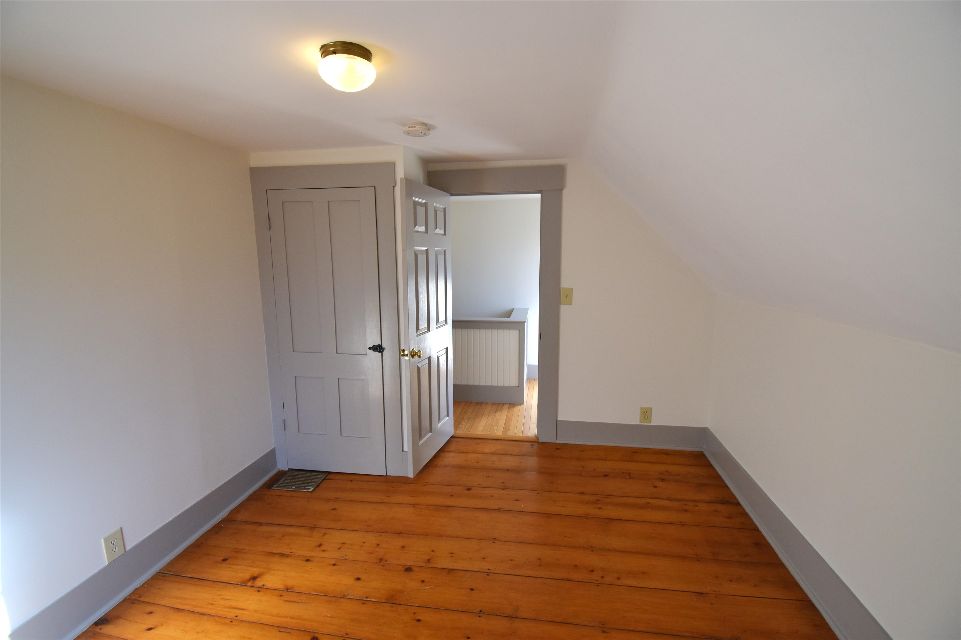 66 Barker Road Thetford, VT 05058 - Photo 18 of 32
