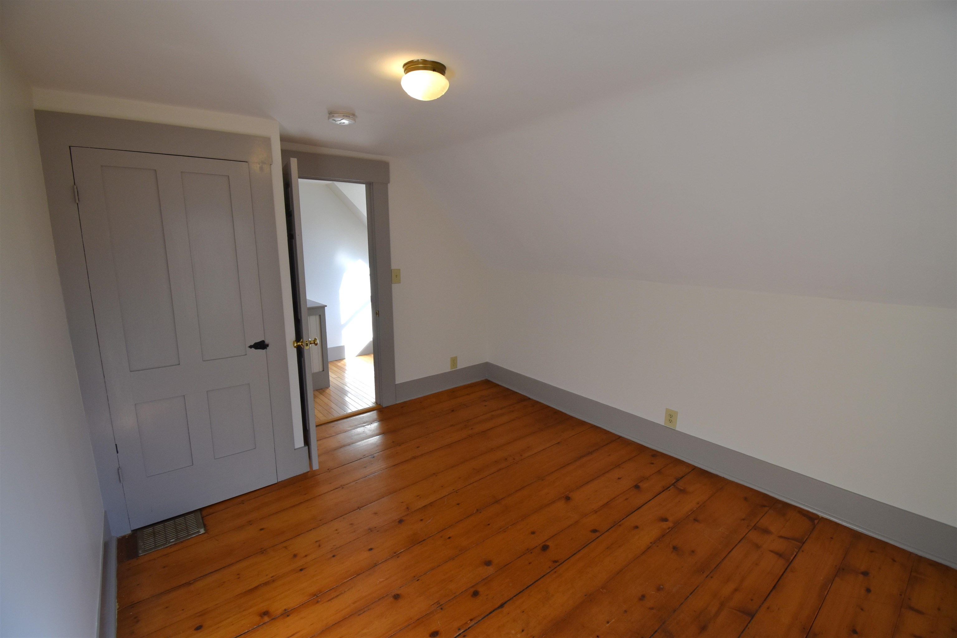 66 Barker Road Thetford, VT 05058 - Photo 19 of 32