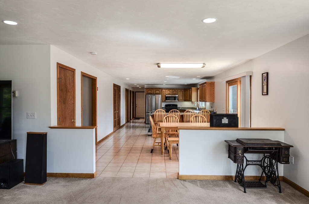 98 Coburn Road Berlin, MA 01503 - Photo 14 of 42 Gallery Image 14