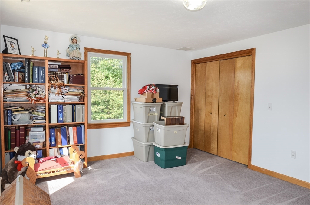 98 Coburn Road Berlin, MA 01503 - Photo 25 of 42 Gallery Image 25