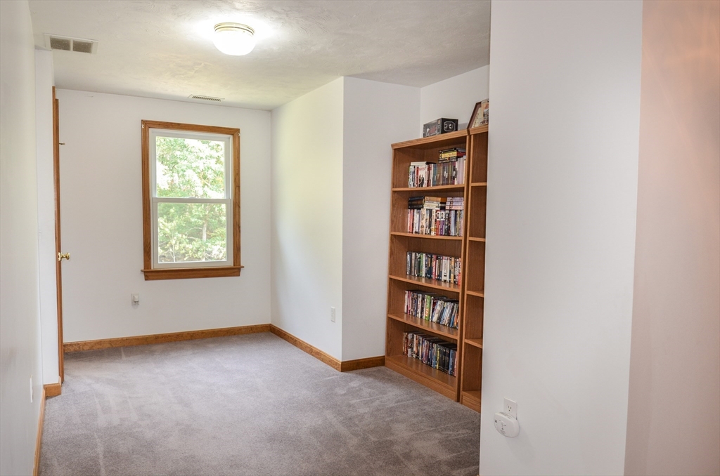 98 Coburn Road Berlin, MA 01503 - Photo 26 of 42 Gallery Image 26