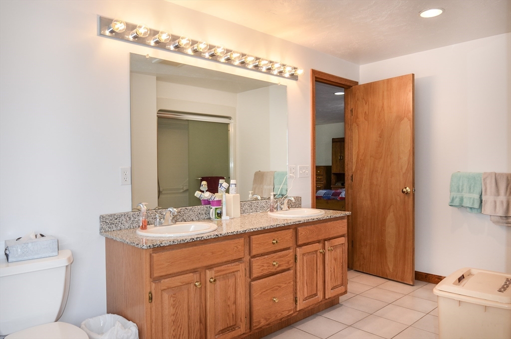 98 Coburn Road Berlin, MA 01503 - Photo 31 of 42 Gallery Image 31