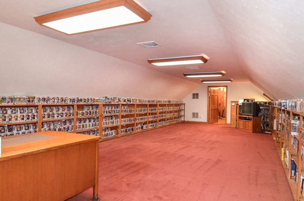 98 Coburn Road Berlin, MA 01503 - Photo 34 of 42 Gallery Image 34