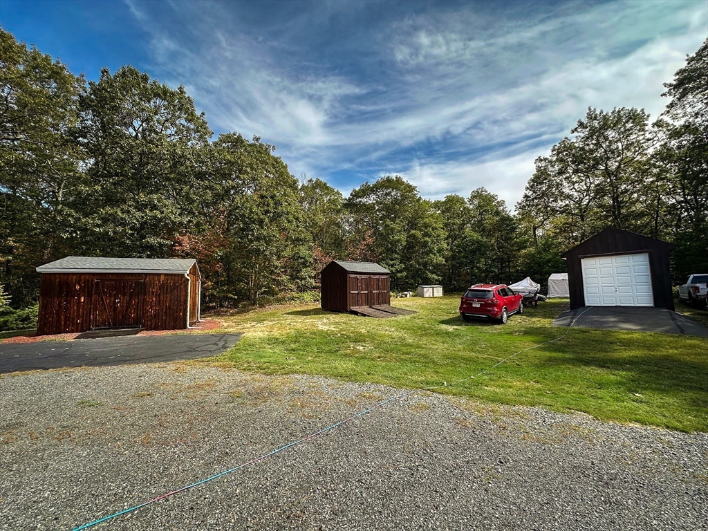98 Coburn Road Berlin, MA 01503 - Photo 38 of 42 Gallery Image 38
