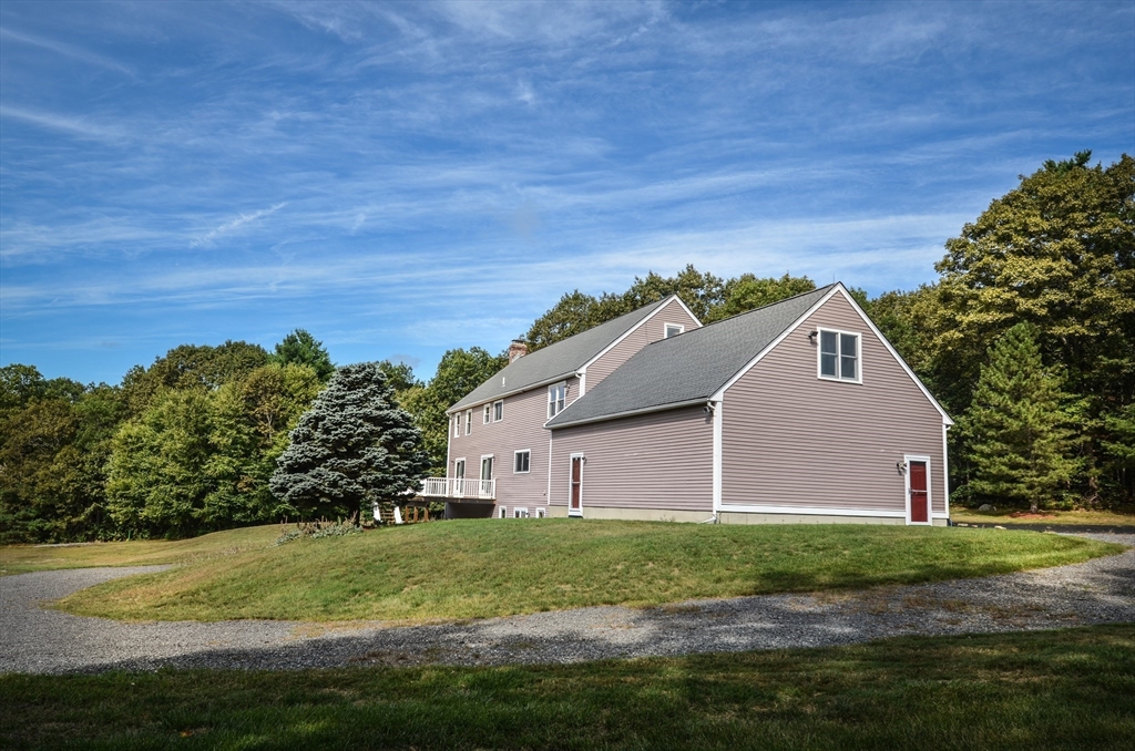 98 Coburn Road Berlin, MA 01503 - Photo 8 of 42 Gallery Image 8