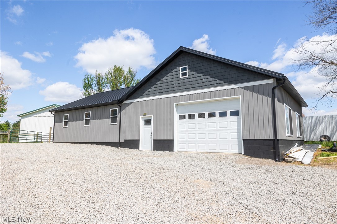 2040 Wesley Chapel Road Zanesville, OH 43701 - Photo 12 of 50