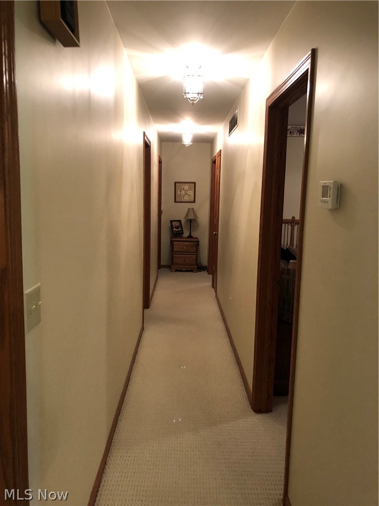 68185 Old Twenty One Road Cambridge, OH 43725 - Photo 10 of 33 Hallway