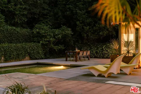 $3,790,000 | 832 Canon Drive, Pasadena, CA 91106