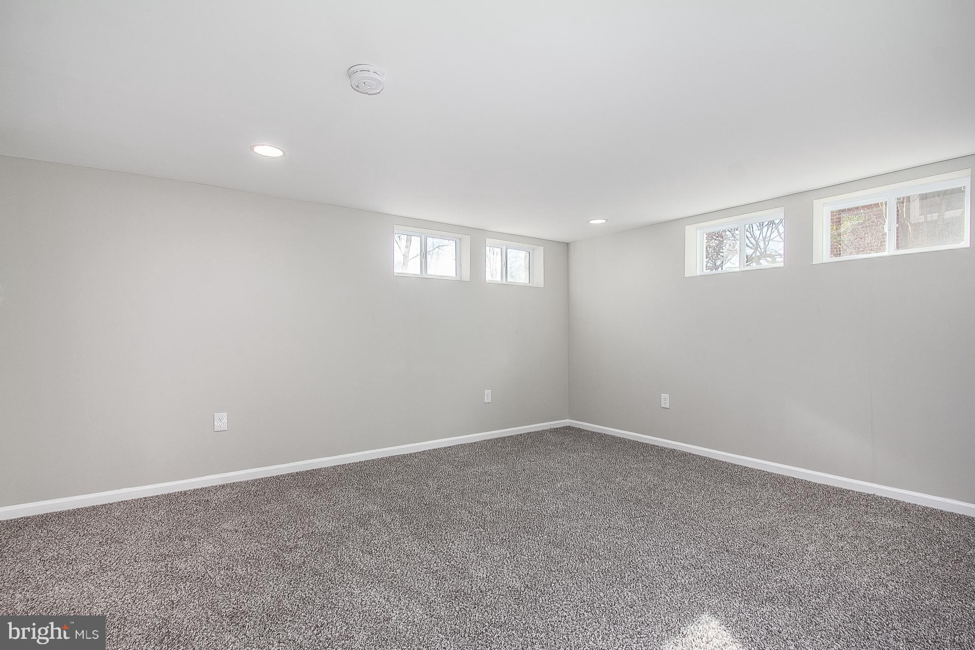 920 Dartmouth Road Baltimore, MD 21212 - Photo 22 of 30 Family Room