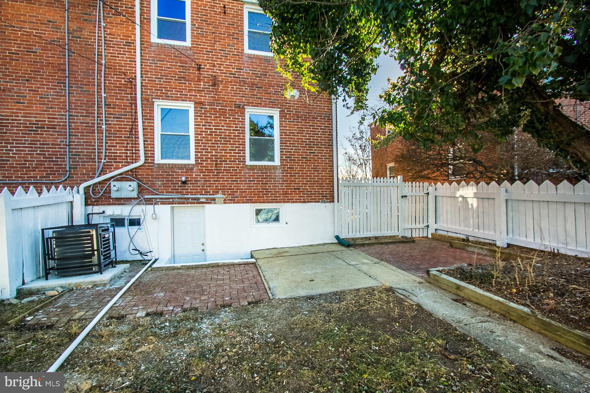 920 Dartmouth Road Baltimore, MD 21212 - Photo 28 of 30 Exterior (Rear)