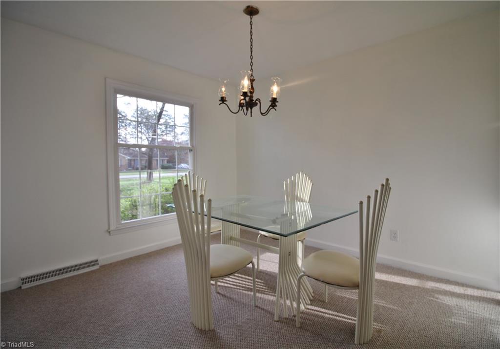 3305 Dillon Road Jamestown, NC 27282 - Photo 4 of 15 Gallery Image 4