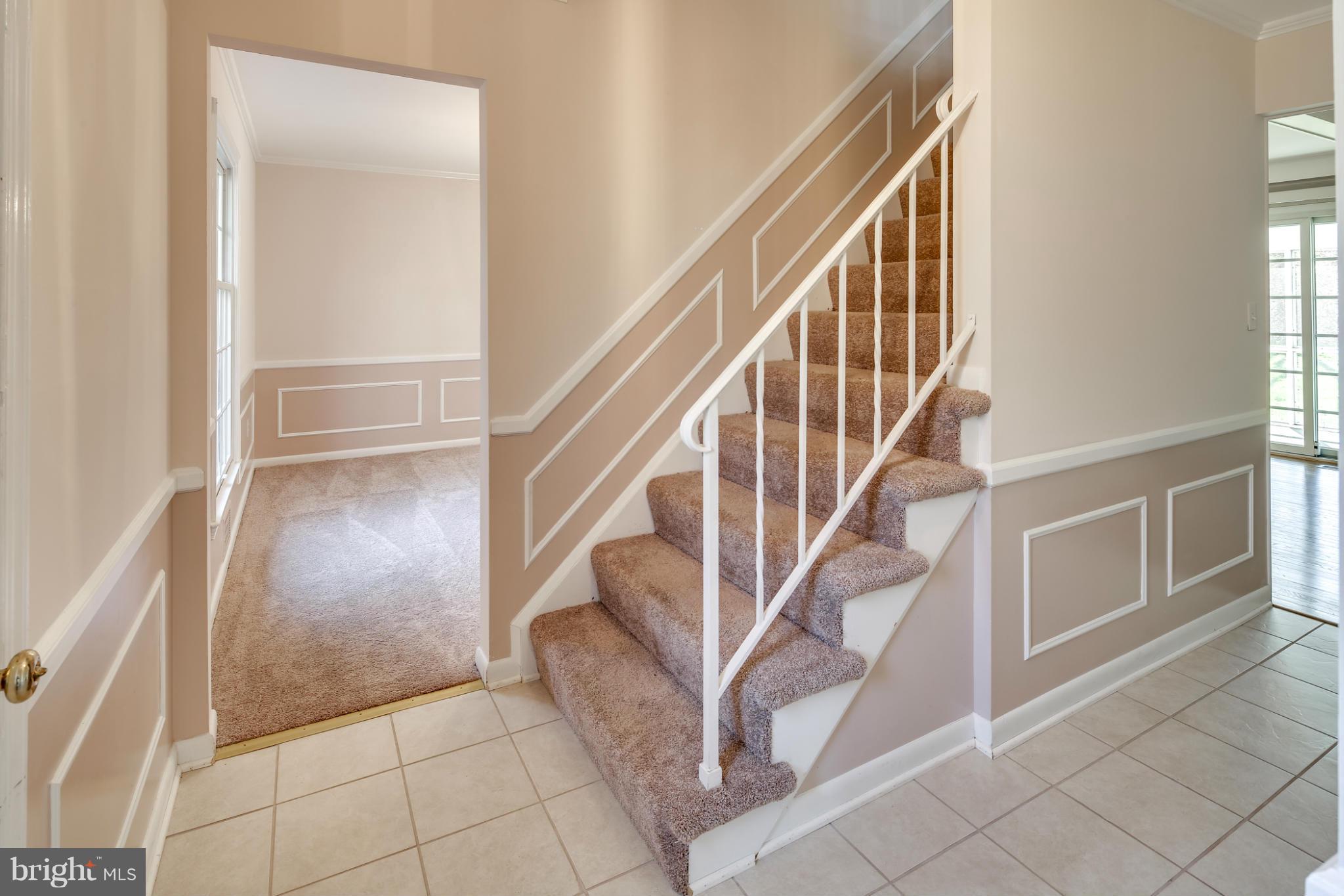 9325 Dunloggin Road Ellicott City, MD 21042 - Photo 3 of 22 Interior (General)