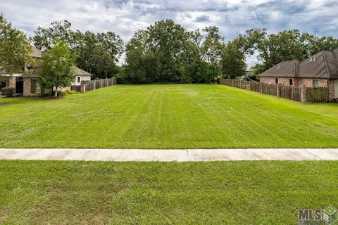 $77,900 | Lot 506 Island Drive, Plaquemine, LA 70764