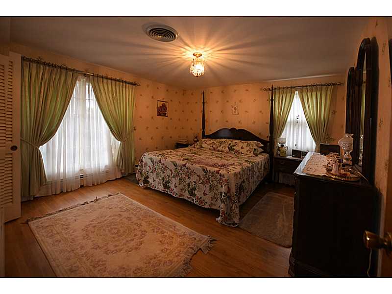 35 Azalea Court Cranston, RI 02921 - Photo 15 of 20 Bedroom.