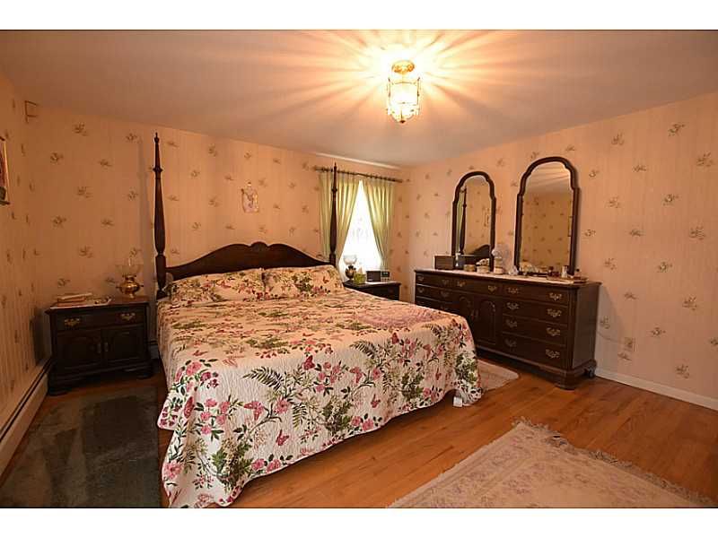 35 Azalea Court Cranston, RI 02921 - Photo 16 of 20 Bedroom.