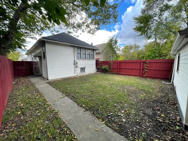 $115,000 | 296 East 149th Street, Harvey, IL 60426