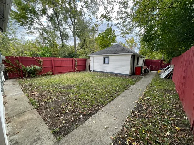 $115,000 | 296 East 149th Street, Harvey, IL 60426