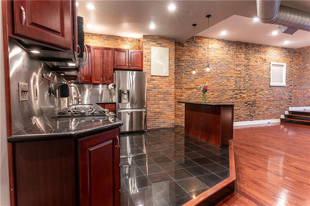 4413 Butler Street, Unit 2 Pittsburgh, PA 15201 - Photo 15 of 25 Gallery Image 15