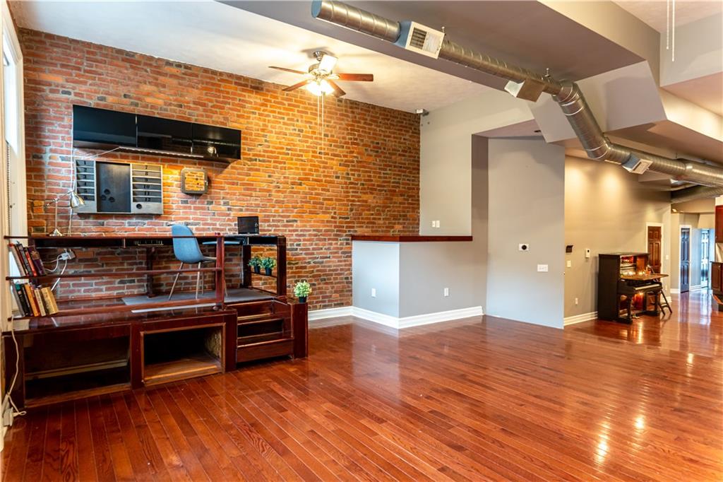 4413 Butler Street, Unit 2 Pittsburgh, PA 15201 - Photo 6 of 25 Gallery Image 6