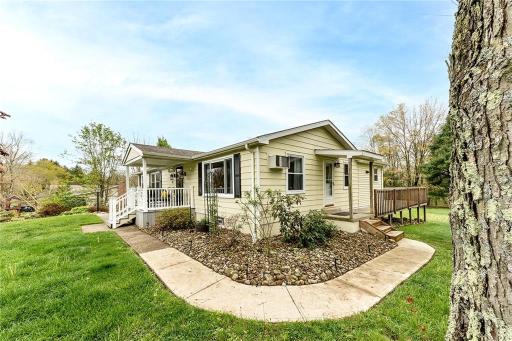 21 Patterson School Road Grove City, PA 16127 - Photo 3 of 46