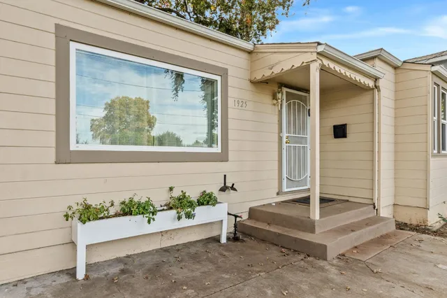 $320,000 | 1925 Proctor Avenue, West Sacramento, CA 95691
