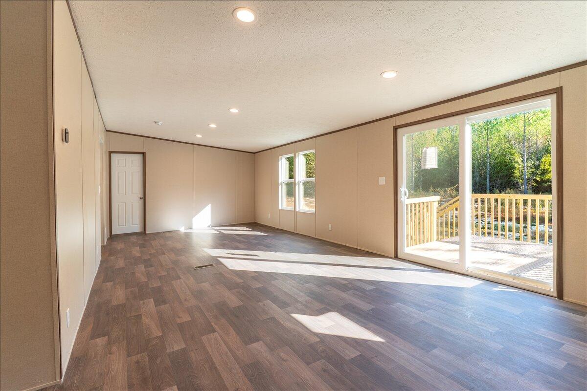 839 Warbonnet Road Springfield, SC 29146 - Photo 13 of 35