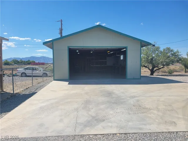 $1,700 | 1060 South Bunch Street, Pahrump, NV 89048