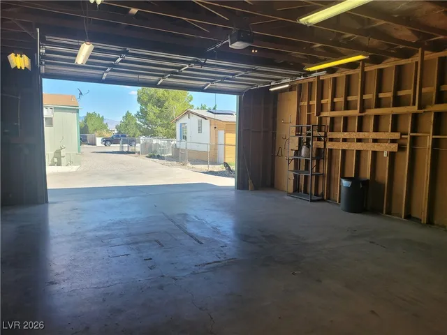 $1,700 | 1060 South Bunch Street, Pahrump, NV 89048