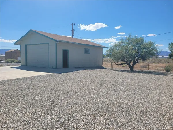 $1,650 | 1060 South Bunch Street, Pahrump, NV 89048