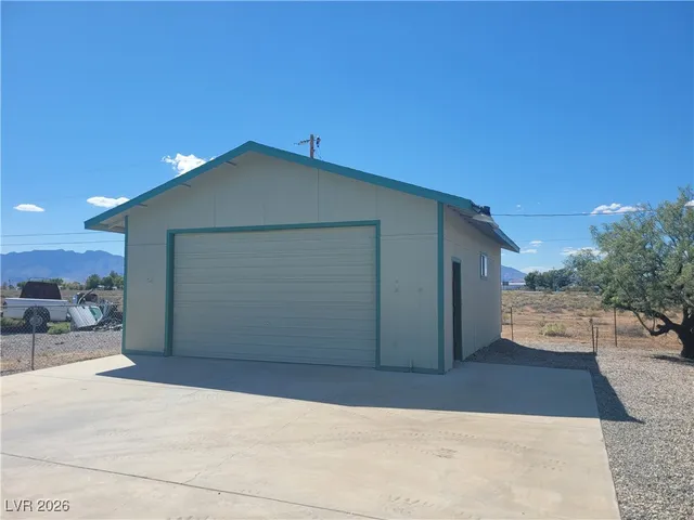 $1,700 | 1060 South Bunch Street, Pahrump, NV 89048