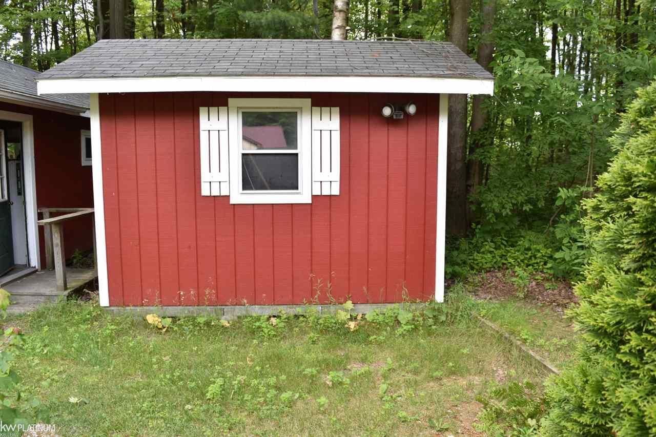 7203 Bryce Road North Street, MI 48049 - Photo 39 of 44 31350673-39.JPG