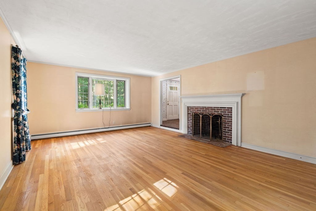 100 High Ridge Road Boxford, MA 01921 - Photo 4 of 29 Gallery Image 4