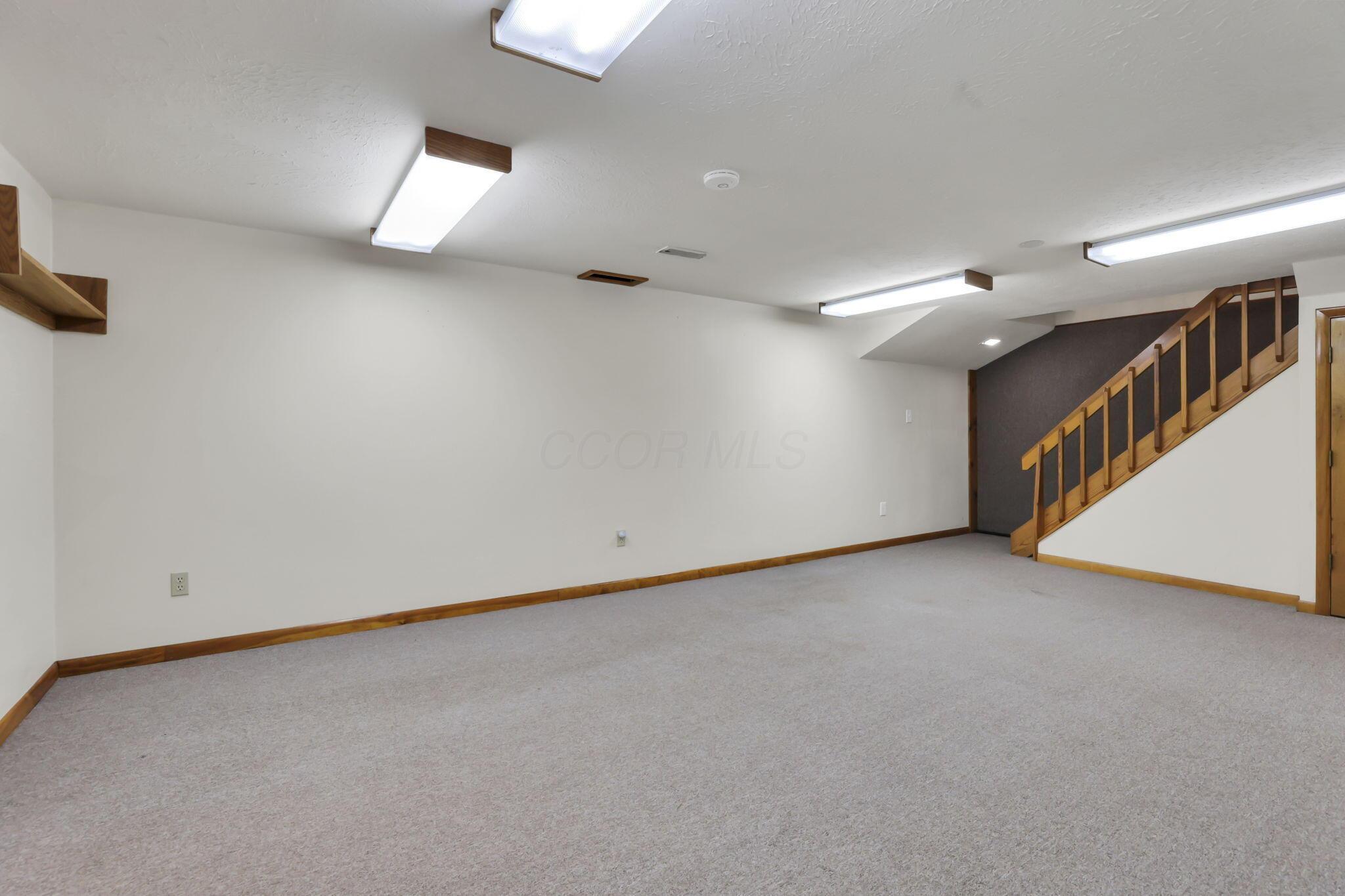5275 Cosgray Road Dublin, OH 43016 - Photo 44 of 68 45-web-or-mls-011A8704