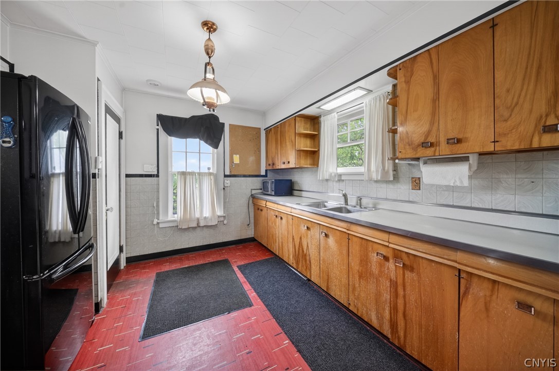 521 Kensington Road Syracuse, NY 13210 - Photo 14 of 26