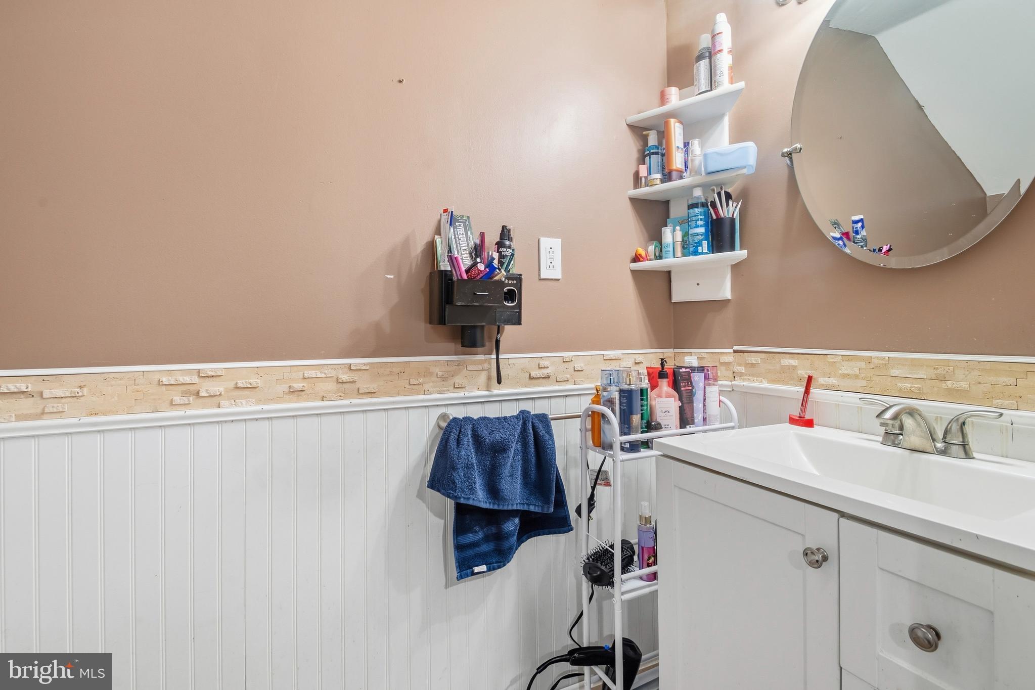 688 Middlesex Road Essex, MD 21221 - Photo 22 of 25