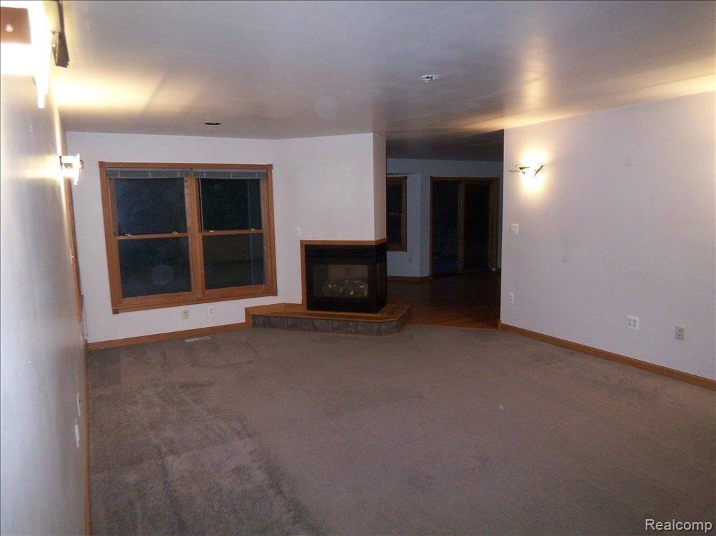799 County Farm Road Howell, MI 48843 - Photo 10 of 13 102_7373