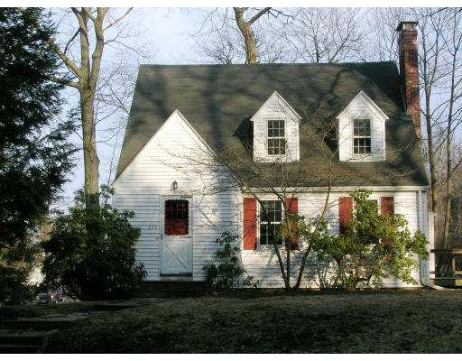 338 Warren Street Needham, MA 02492 - Photo 1 of 8 Gallery Image 1