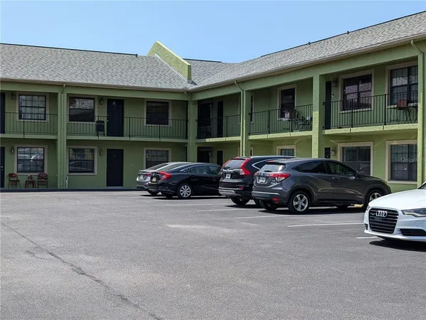 $1,890 | 4416 North Clark Avenue, Unit 4, Tampa, FL 33614