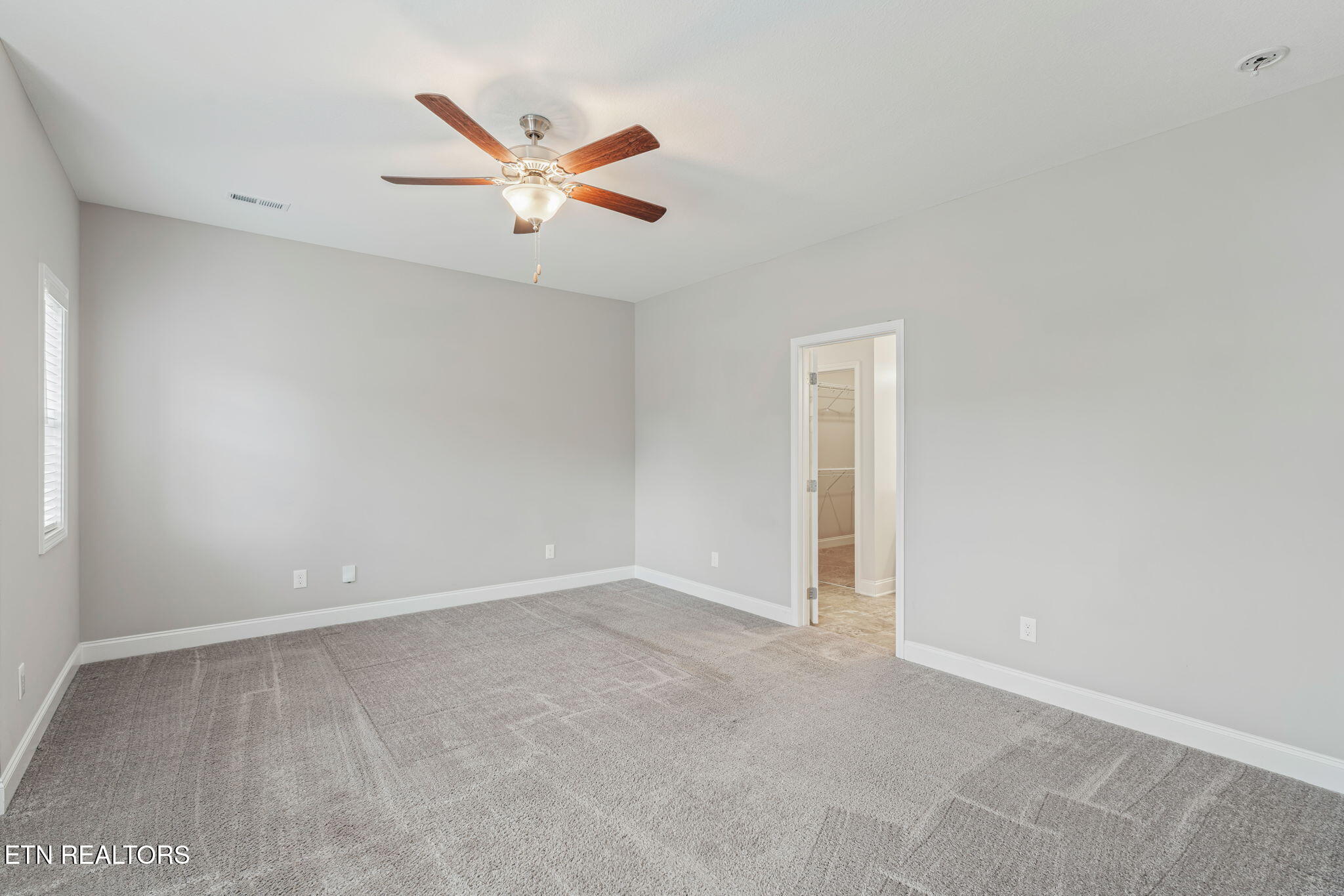 133 Fallberry Street Oak Ridge, TN 37830 - Photo 18 of 60 Main Level Primary