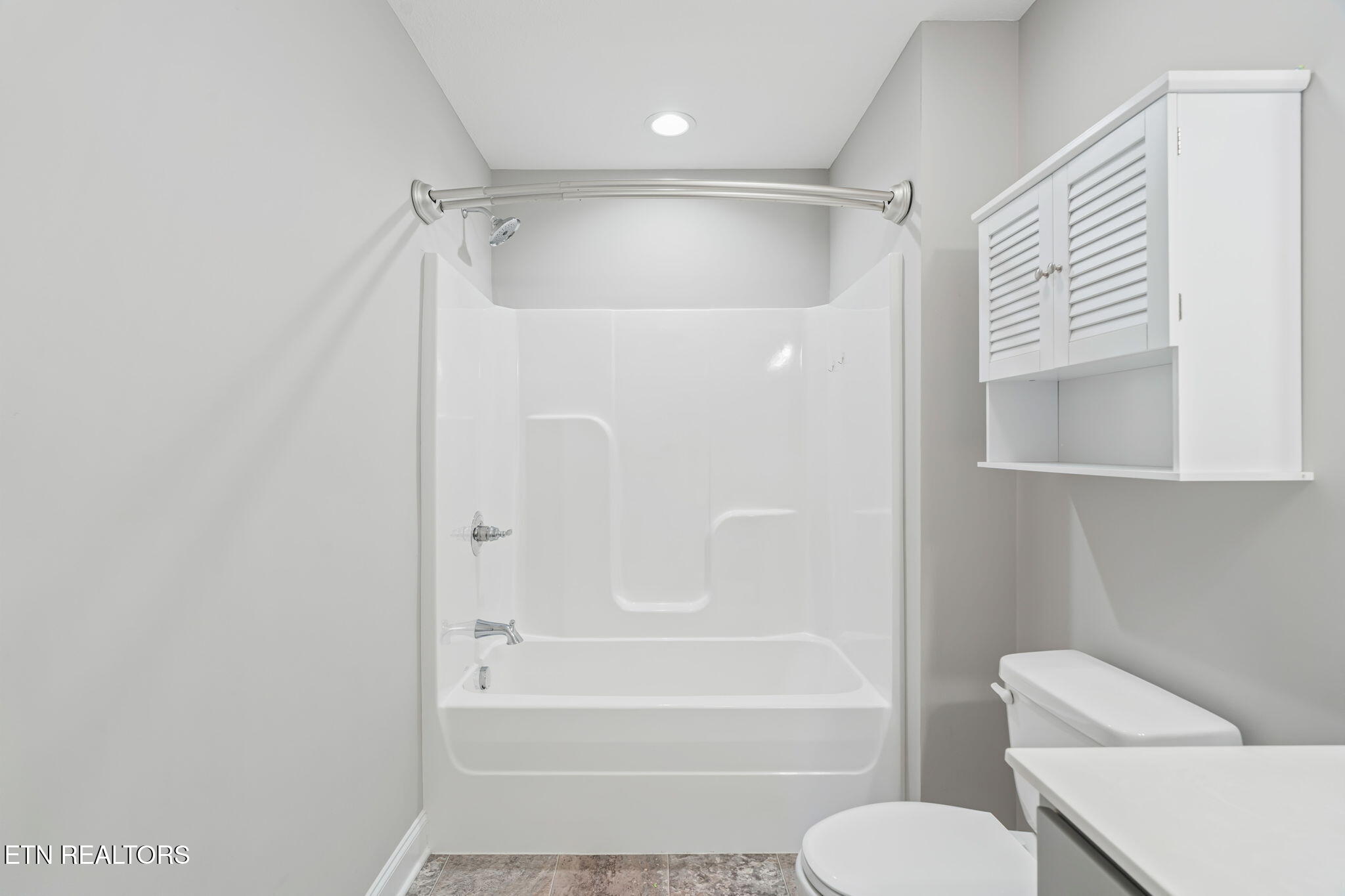 133 Fallberry Street Oak Ridge, TN 37830 - Photo 31 of 60 Full Bath