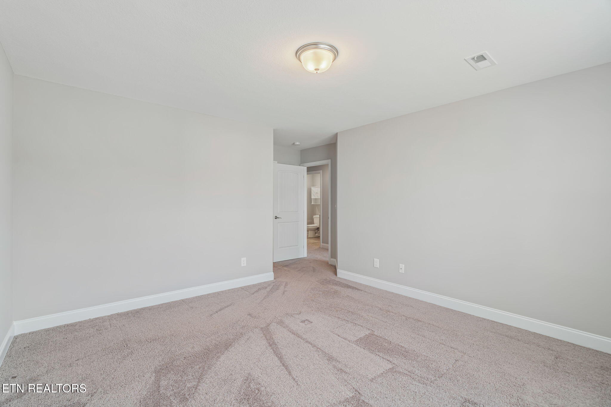 133 Fallberry Street Oak Ridge, TN 37830 - Photo 36 of 60 Bedroom 3