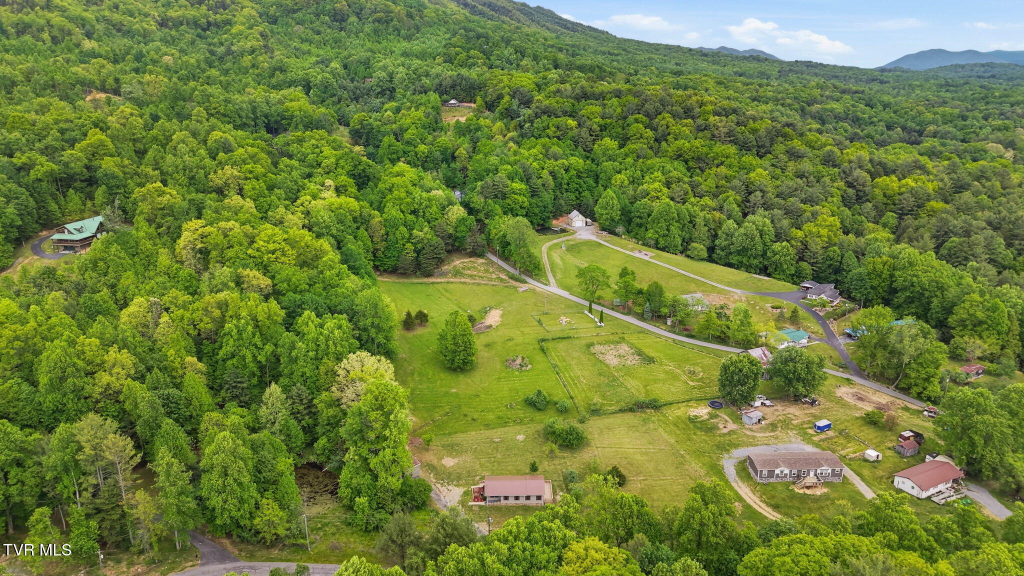 737 Lower Stone Mountain Road Unicoi, TN 37692 - Photo 27 of 34 22-web-or-mls-737 Lower Stone Mtn-29