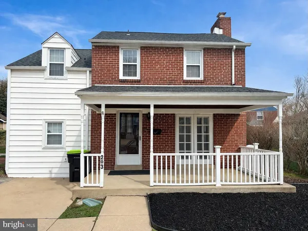 $2,500 | 203 Commonwealth Avenue, Claymont, DE 19703